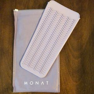 Monat Silicone Heat Resistant Mat